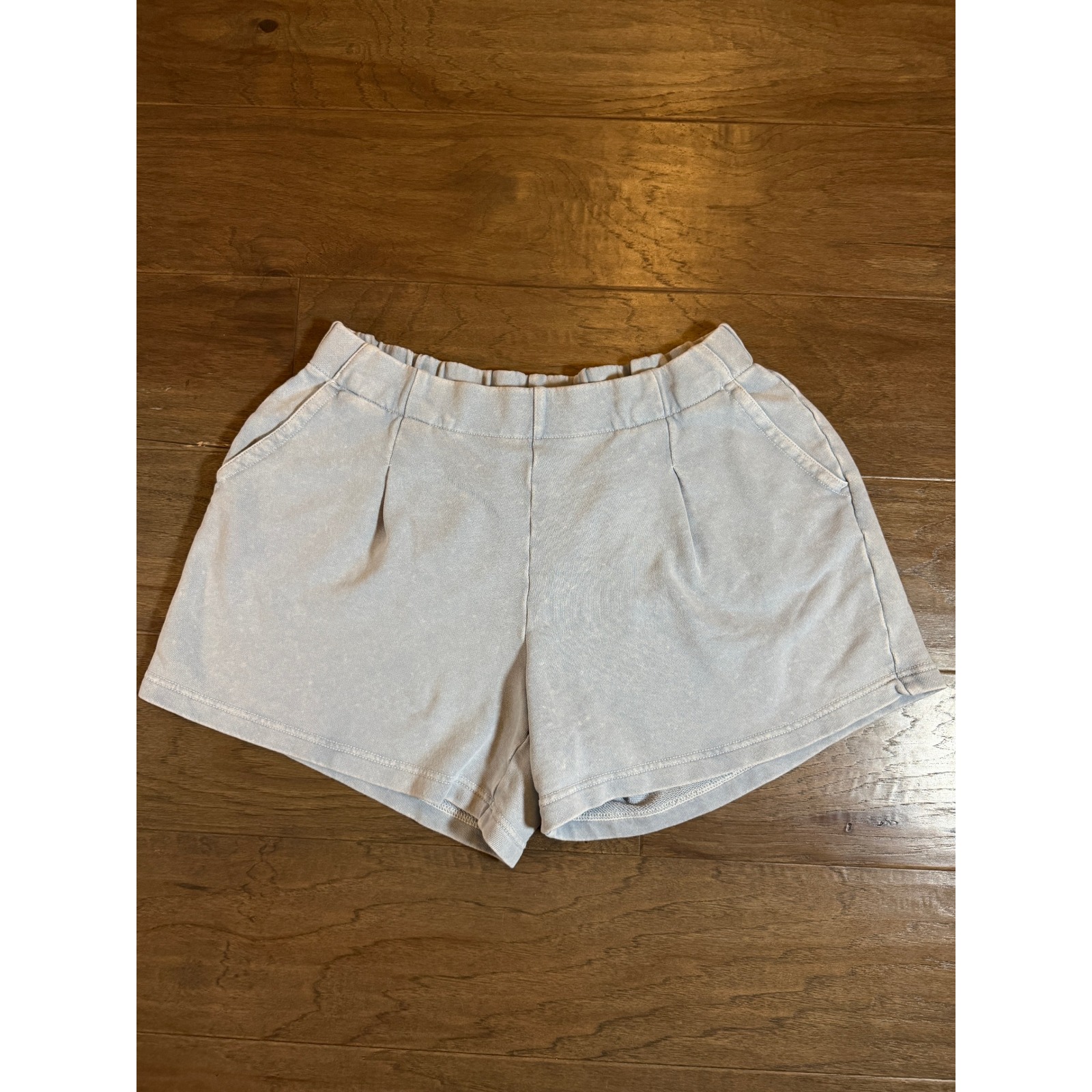 Aerie Women Light Blue Mineral Wash French Terry Pleated Shorts Size Medium
